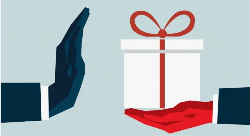 О запрете дарить и получать подарки.