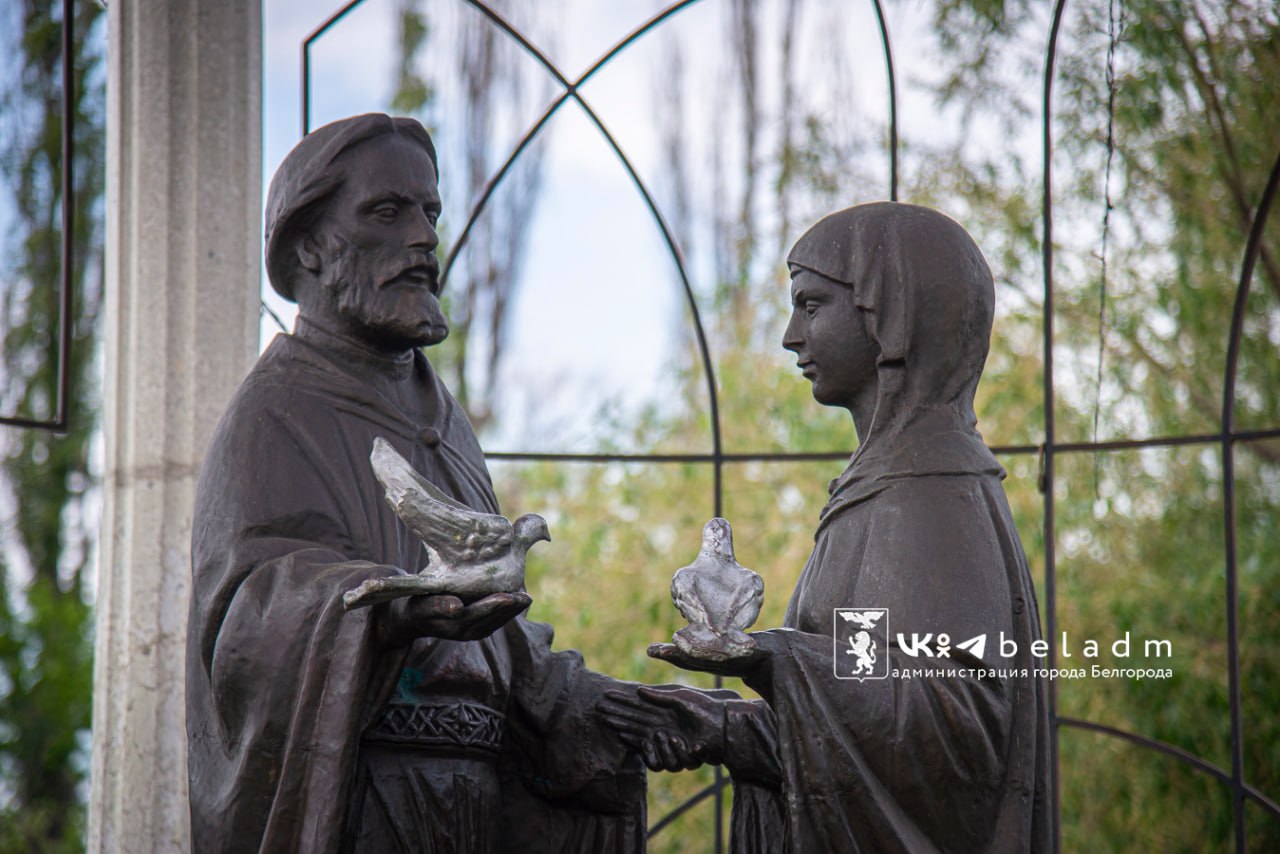 2540 Петров, 57 Ефросиний и одна Феврония получают пособия и пенсии регионального Отделения СФР в Белгородской области.