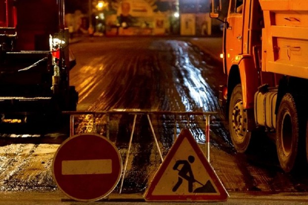 Ремонтировать дороги в Белгороде будут не только днём, но и ночью.
