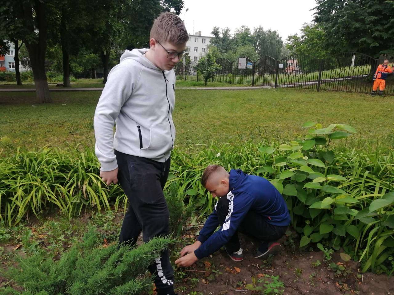Более 5 тысяч подростков Белгорода трудоустроены на время летних каникул.
