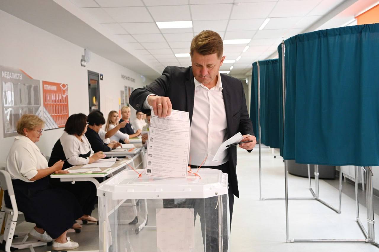 Валентин Демидов проголосовал на выборах в Белгородский городской Совет.