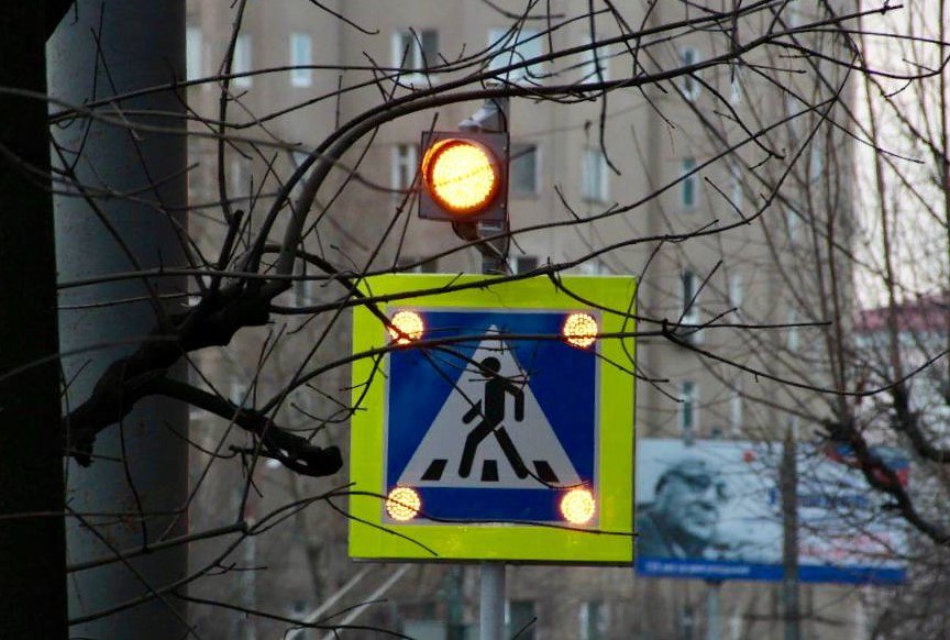 В Белгороде пешеходные переходы возле образовательных учреждений приведут в соответствие с нацстандартами.