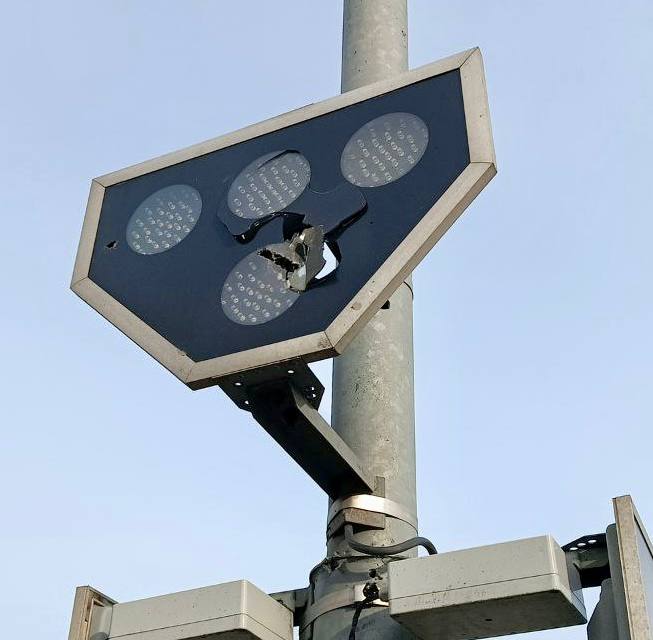 Светофорный объект на перекрестке улиц Щорса и Архиерейской восстановят до конца недели.