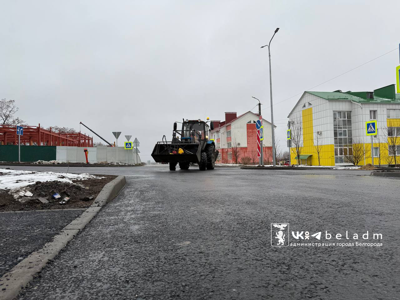 На улице Беловской в Белгороде отремонтировали автодорогу.