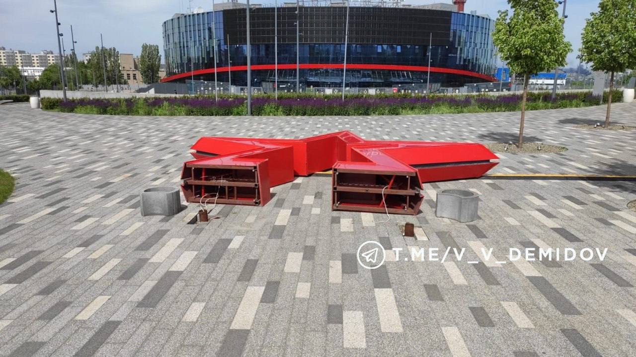 В Белгороде сильный ветер.