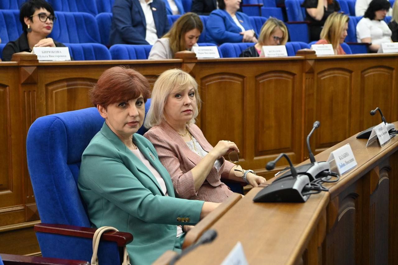 Любовь Калабина приняла участие в 61 сессии Белгородского городского Совета шестого созыва.