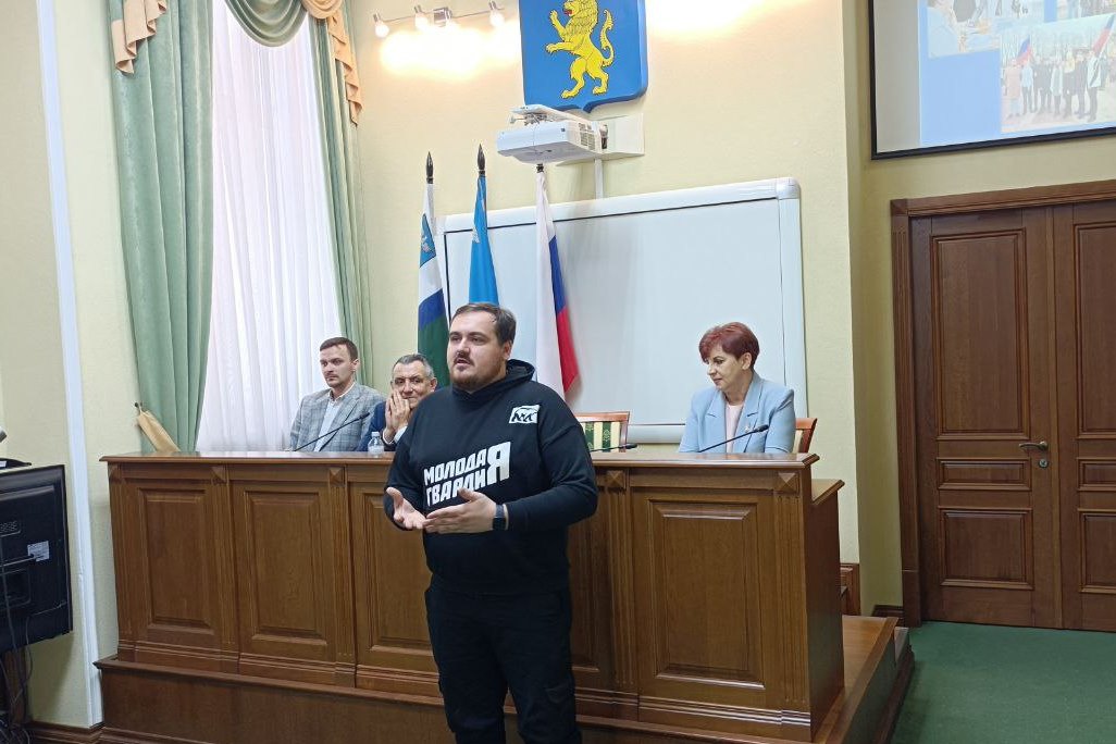 Депутаты Горсовета рассказали студентам о том, почему ступили на политическую стезю.