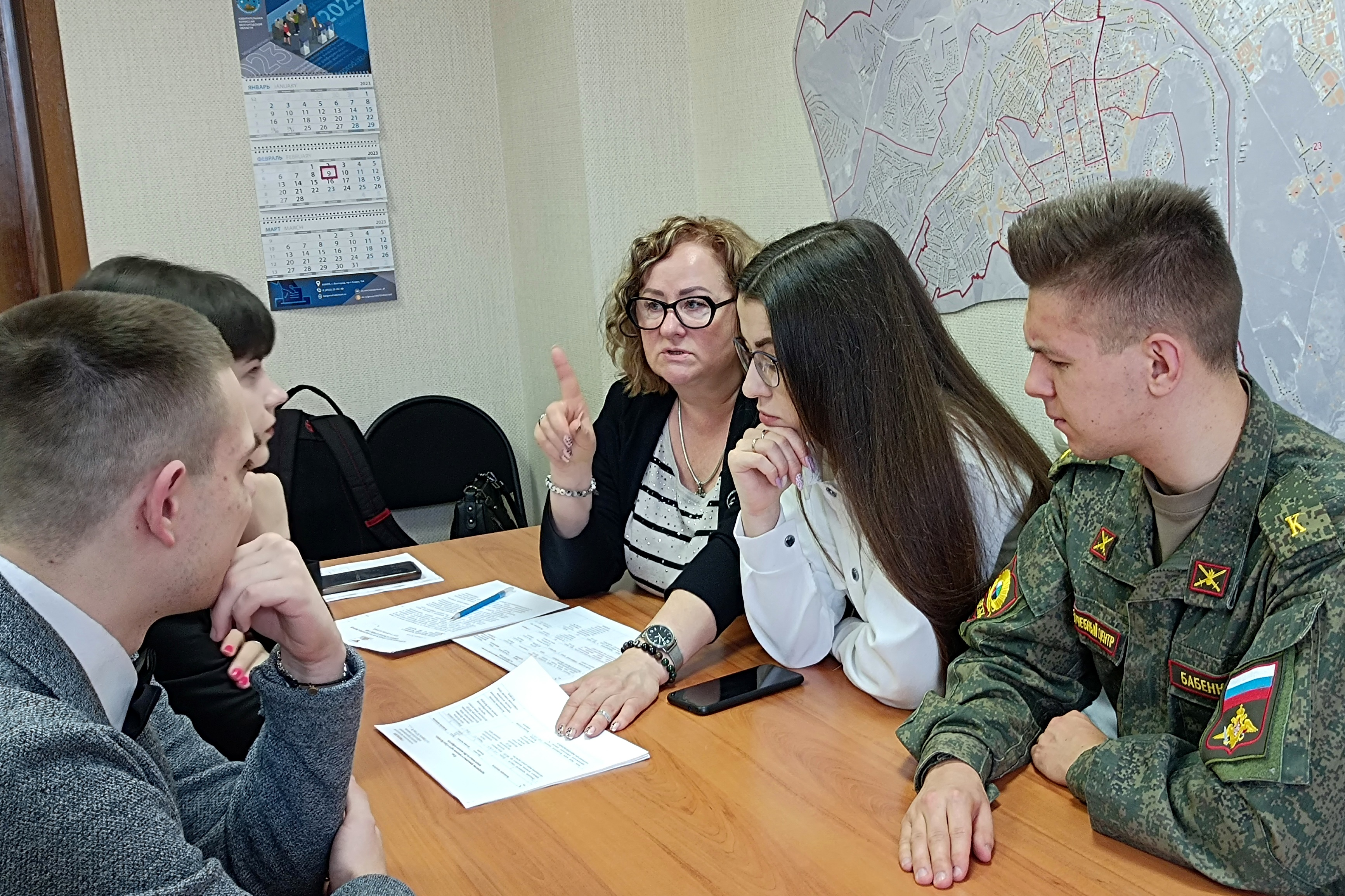 Горизбирком и МИК обсудили план мероприятий ко Дню молодого избирателя.