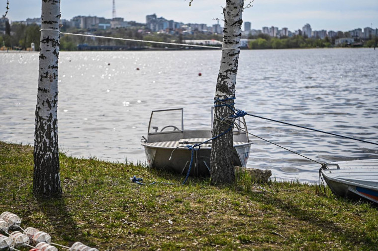 В Белгороде пляжи готовят к предстоящему купальному сезону.