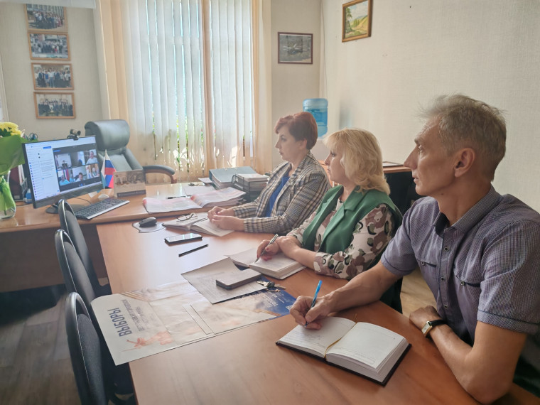 Облизбирком провел совещание. Облизбирком провел совещание.