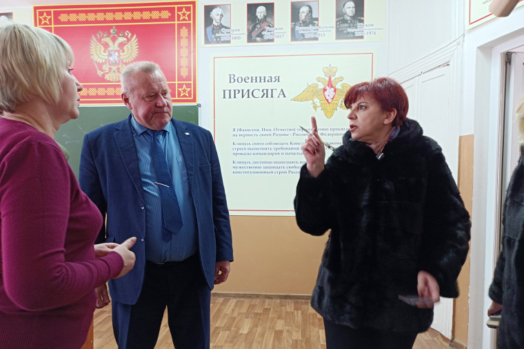 Белгородский горизбирком совместно с администрацией города приступили к объезду избирательных участков Белгорода. Белгородский горизбирком совместно с администрацией города приступили к объезду избирательных участков Белгорода.