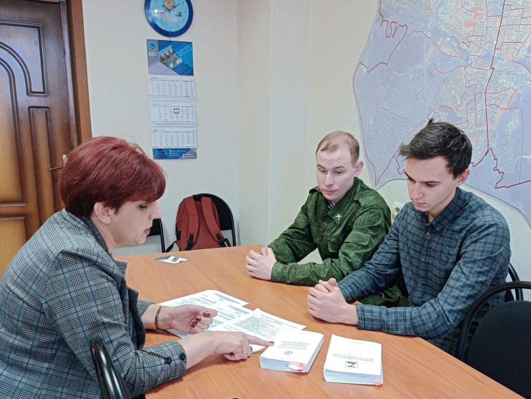 В Белгородской городской ТИК проходят практику будущие политологи. В Белгородской городской ТИК проходят практику будущие политологи.