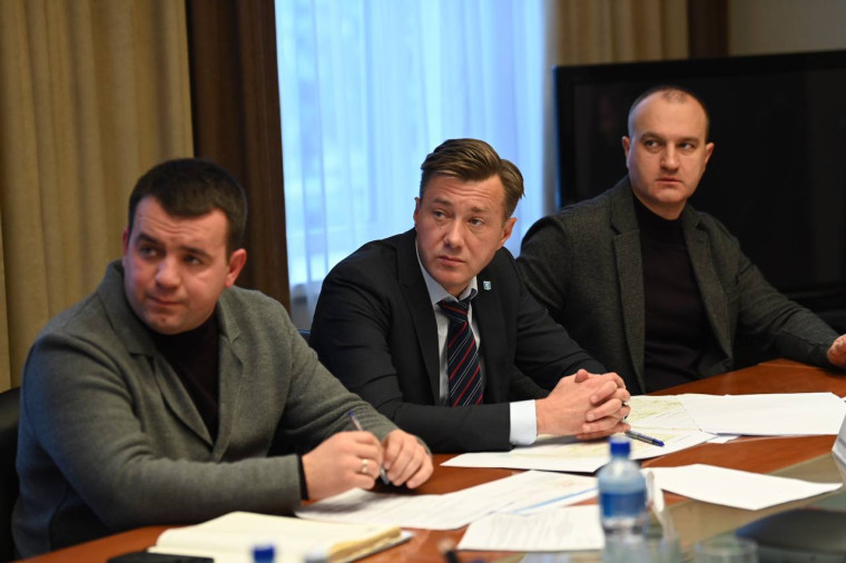 Валентин Демидов провел совещание с заместителями и руководством Белгорблагоустройства.