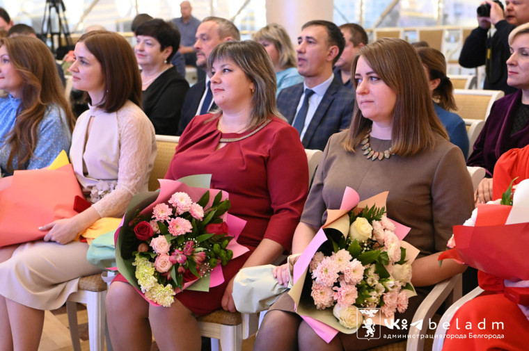 Сегодня в Белгороде чествовали многодетных матерей.