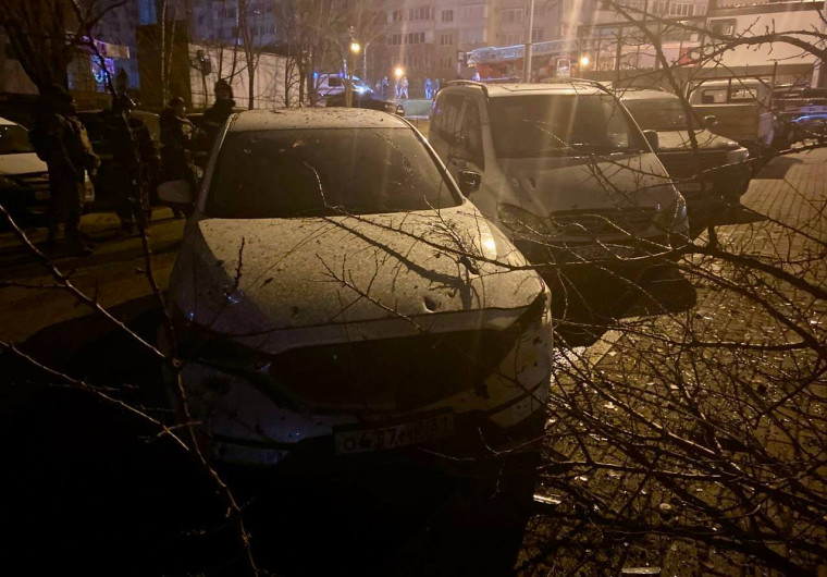 В результате обстрела ВСУ этой ночью снова оказался под огнём спальный район Белгорода.