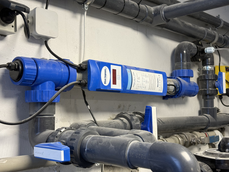 В сквере у храма Почаевской иконы Божией Матери продолжаются пусконаладочные работы фонтана.