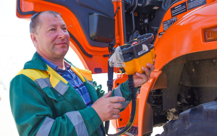 Новая техника помогает белгородским коммунальщикам в работе.