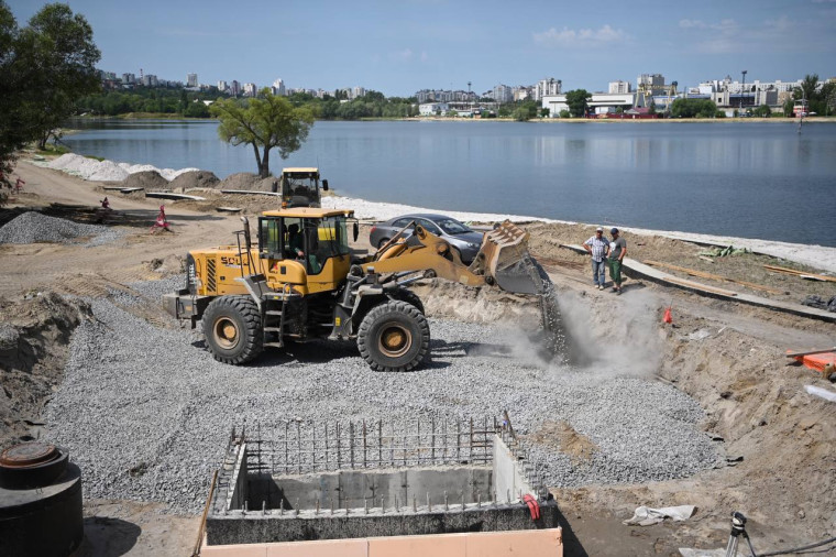 Реконструкция центрального пляжа на левом берегу в Белгороде выполнена на 40%.